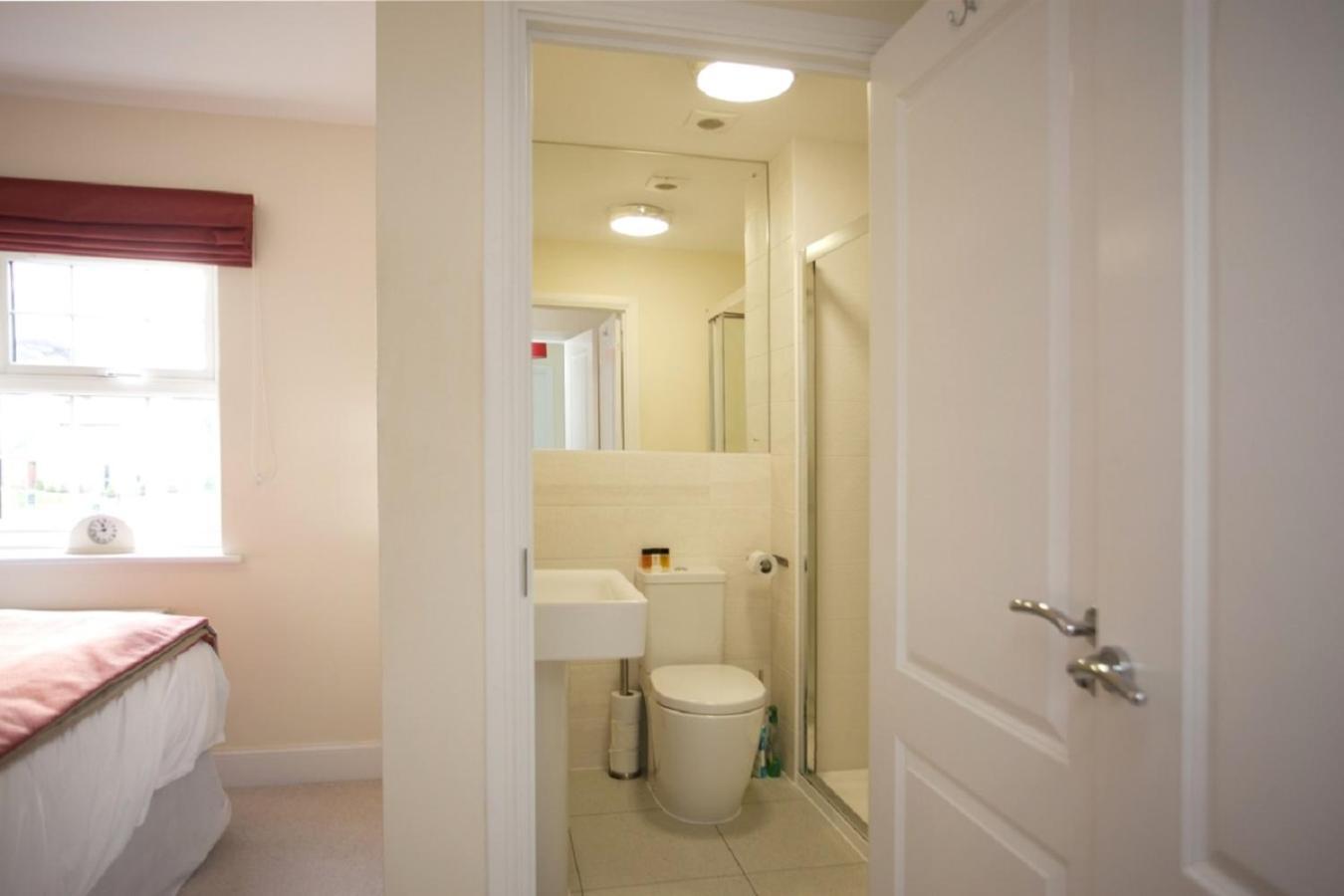 Apartment Dbs Serviced - The Stretton