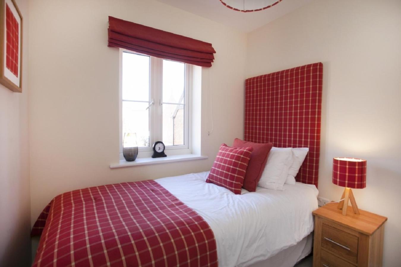 Dbs Serviced - The Stretton Castle Donington