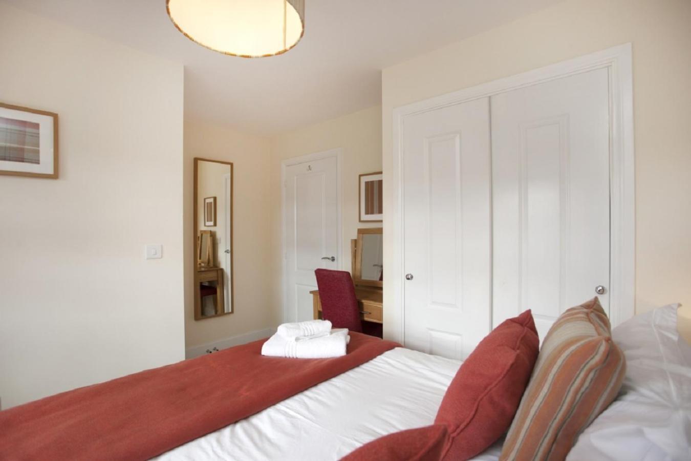 Dbs Serviced - The Stretton * Castle Donington